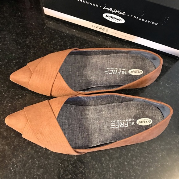 Point Toe Flats - Picture 2 of 4